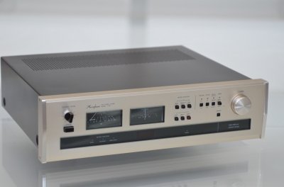 ACCUPHASE T103  			