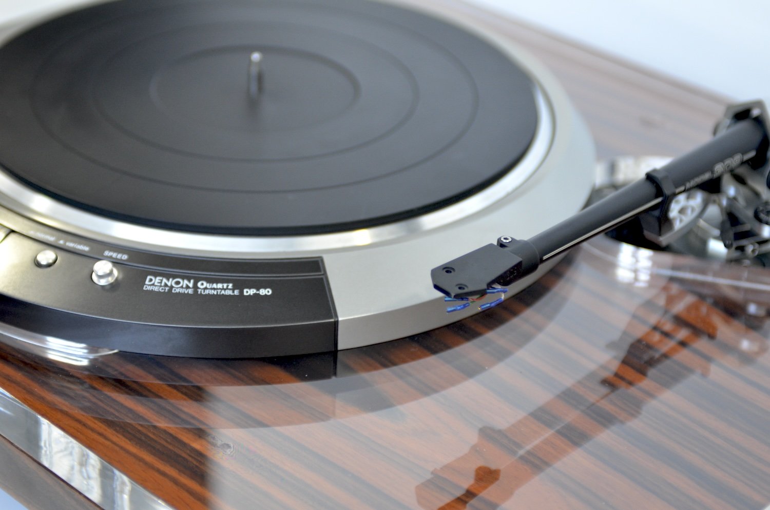 DENON DP 80 WITH AEMILIA AUDIO PLINTH WOOD