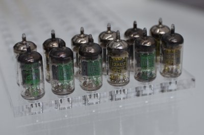 LA RADIOTECHNIQUE ECC82 Gf2 F PAIR  			