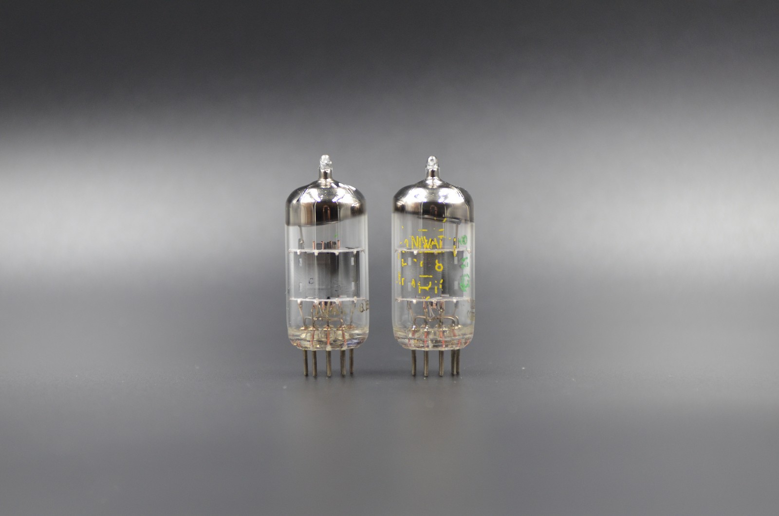 PL38 TUBE electronique PL 38 Nos I3h3/71a EUR 39,63 - FR