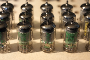 MAZDA RT PHILIPS EF86  			