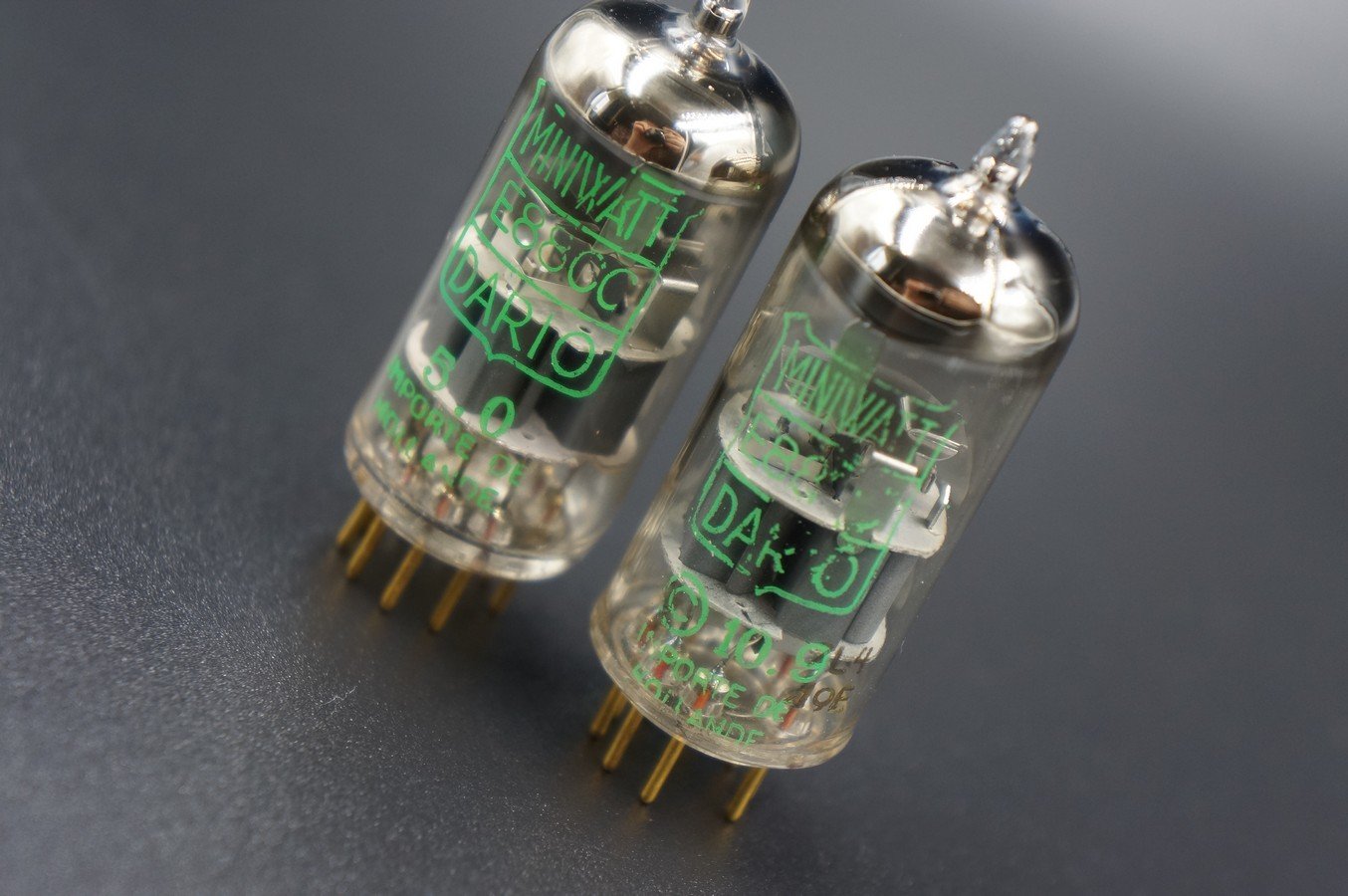 Tube électronique Miniwatt Dario E88CC, Logo Vert, Testé NOS