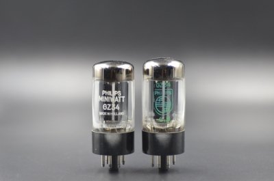 12AT7 (ECC81) PHILIPS Miniwatt Heerlen Factory D Getter Tube Made In Holland '50