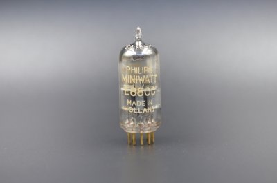 PHILIPS MINIWATT E88CC 7L3 ⊿8C D GETTER  			