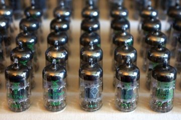 RT LA RADIOTECHNIQUE 12AT7WA  			