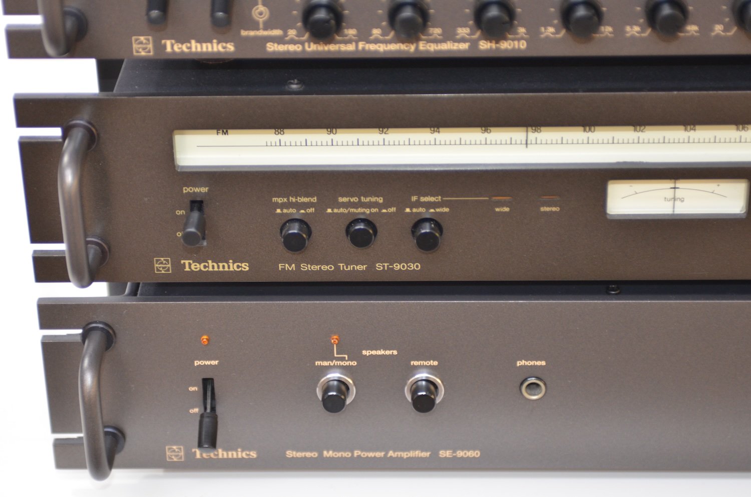 Égaliseur Technics SH-9010 – Occasion Fonctionnel – Un Petit Bijou Hi-fi Vintage